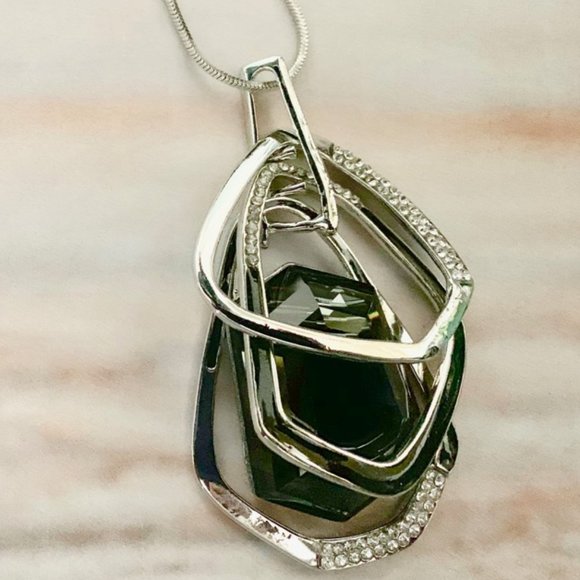 Elegant Fashion Geometric Necklace - Picture 1 of 1